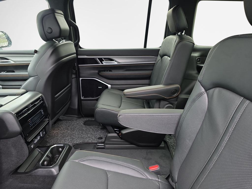 2026 Jeep Grand Wagoneer Base