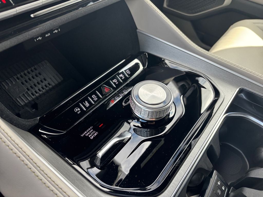 2026 Jeep Grand Wagoneer Base