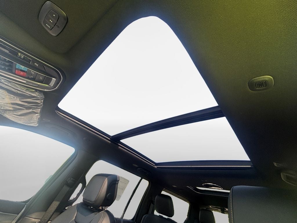 2026 Jeep Grand Wagoneer Base