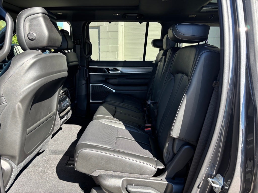 2025 Jeep Wagoneer Series II