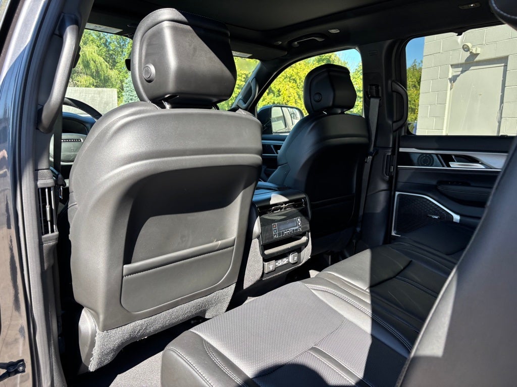 2025 Jeep Wagoneer Series II