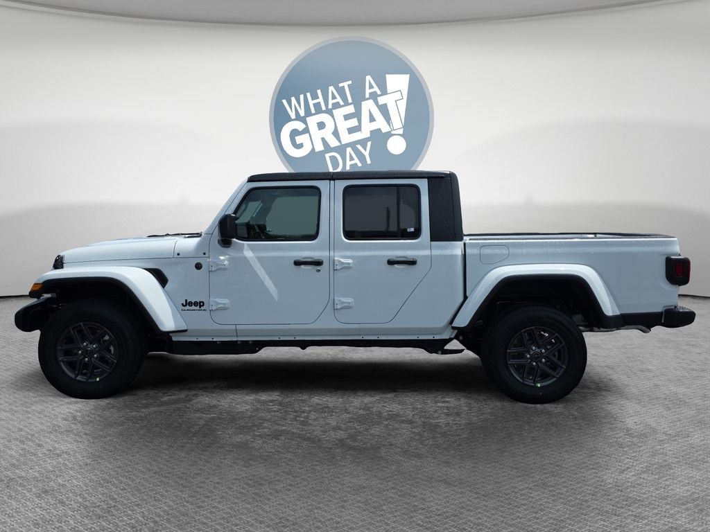 2026 Jeep Gladiator Sport S