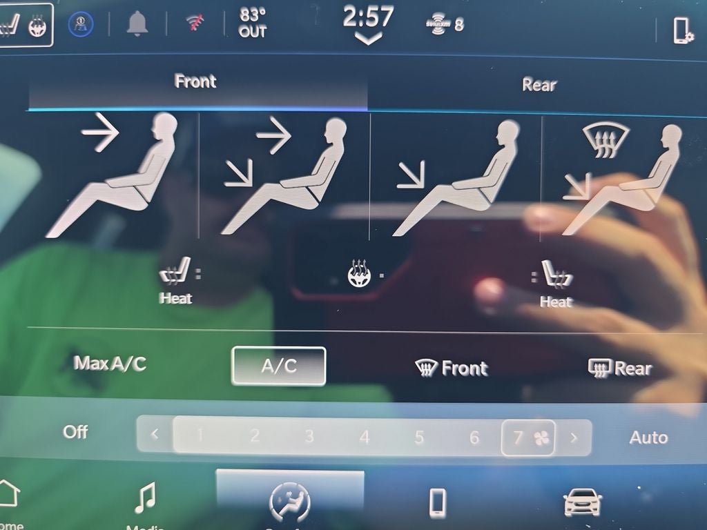 2027 Chrysler Pacifica Select