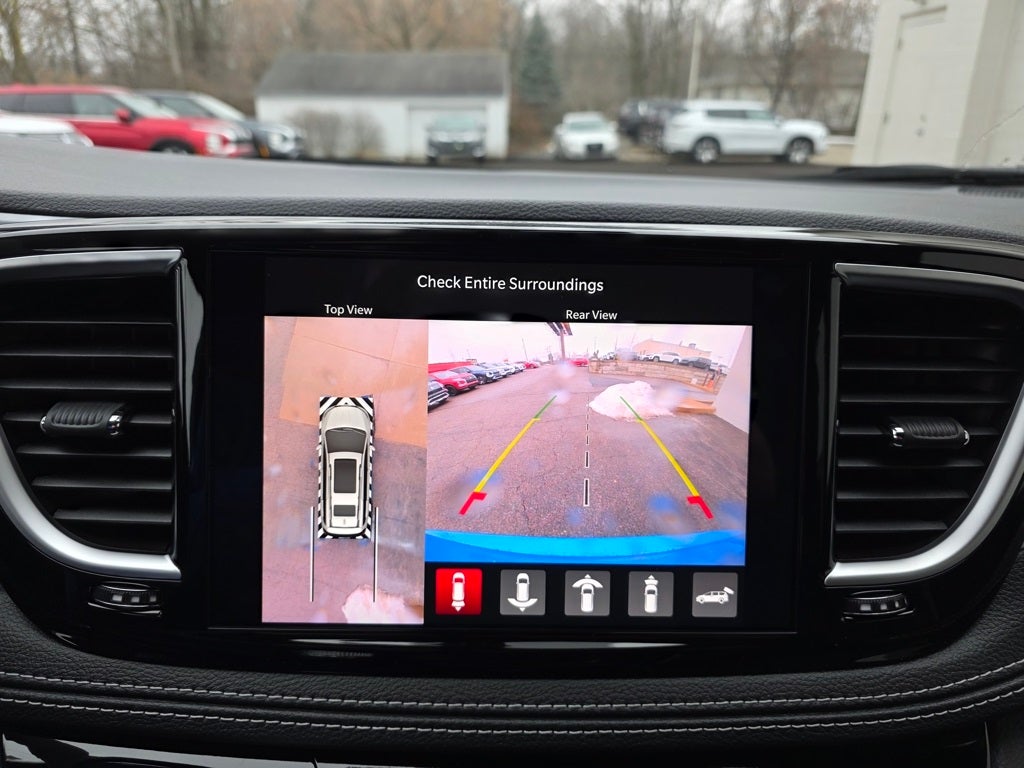 2026 Chrysler Pacifica Limited