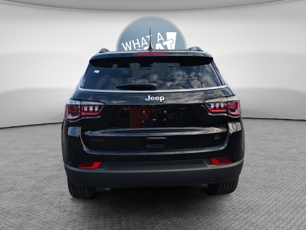 2026 Jeep Compass Base