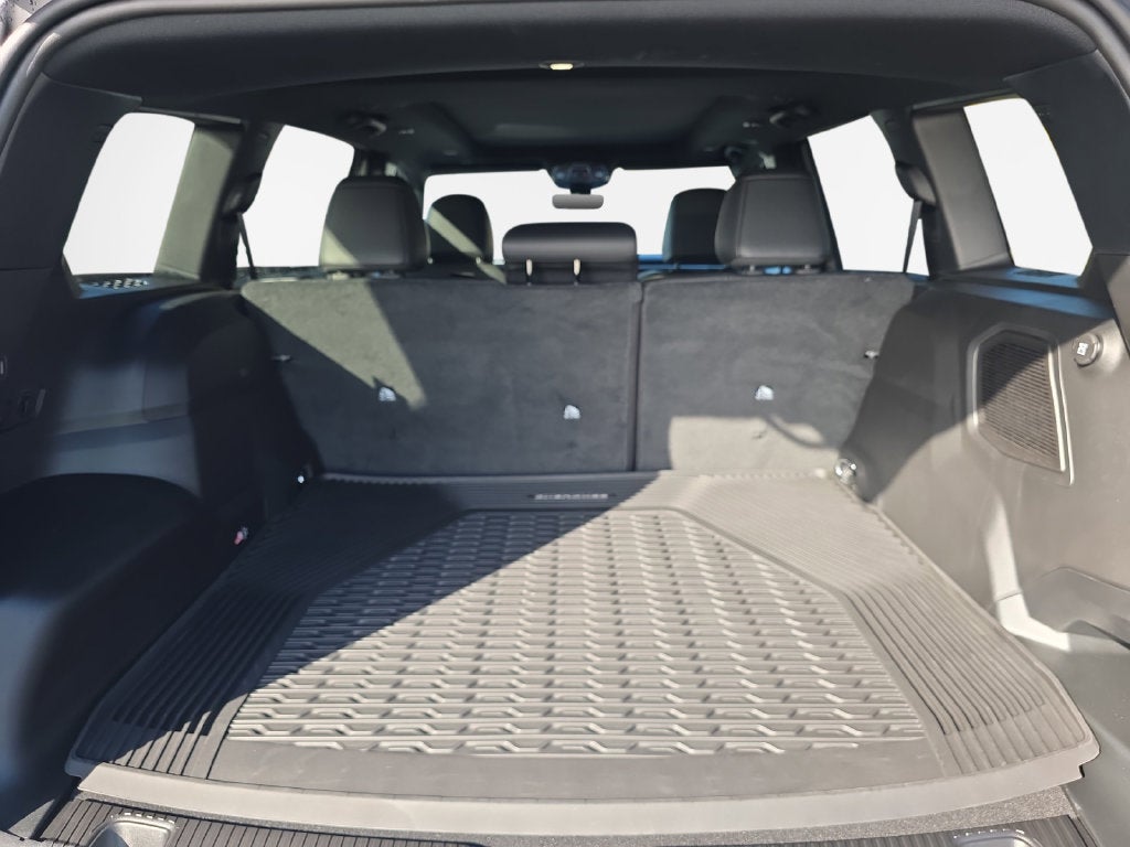 2027 Jeep Cherokee Overland