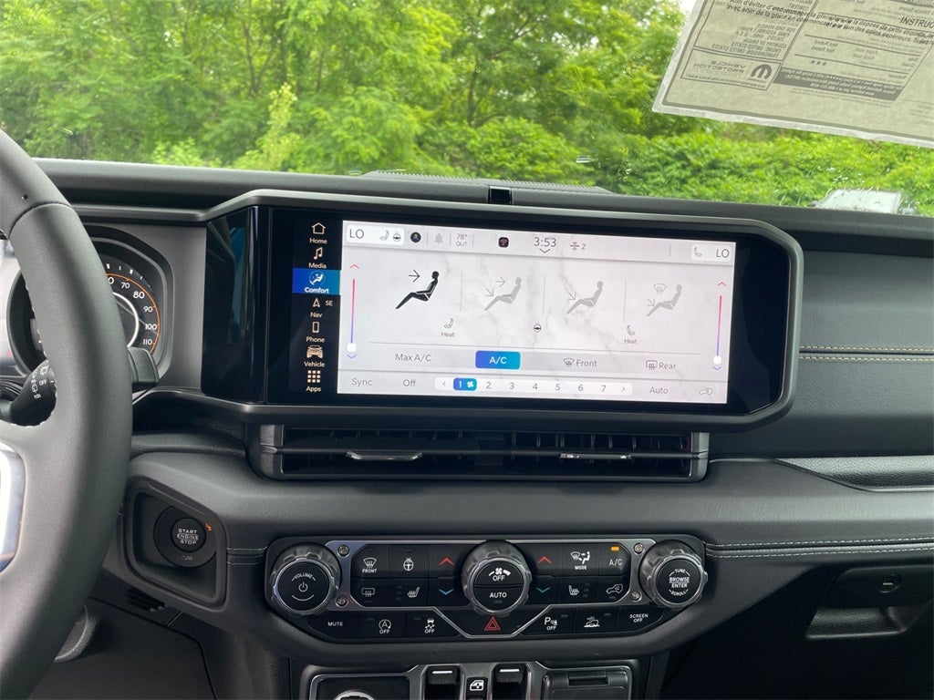 2025 Jeep Wrangler Sahara