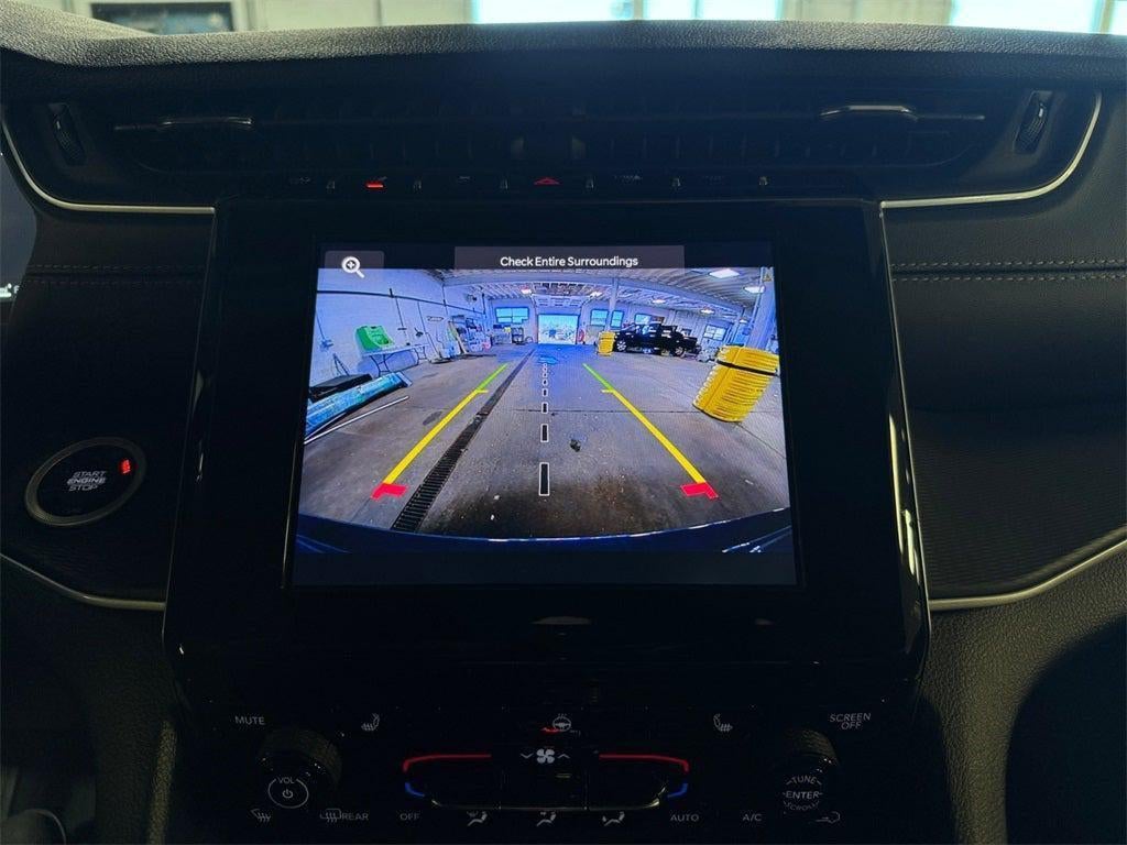 2025 Jeep Grand Cherokee Laredo X