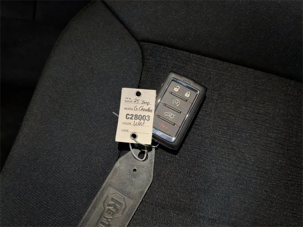 2025 Jeep Grand Cherokee Laredo X