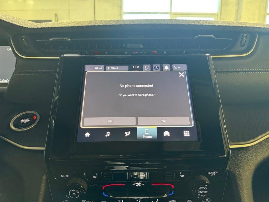 2025 Jeep Grand Cherokee Laredo X