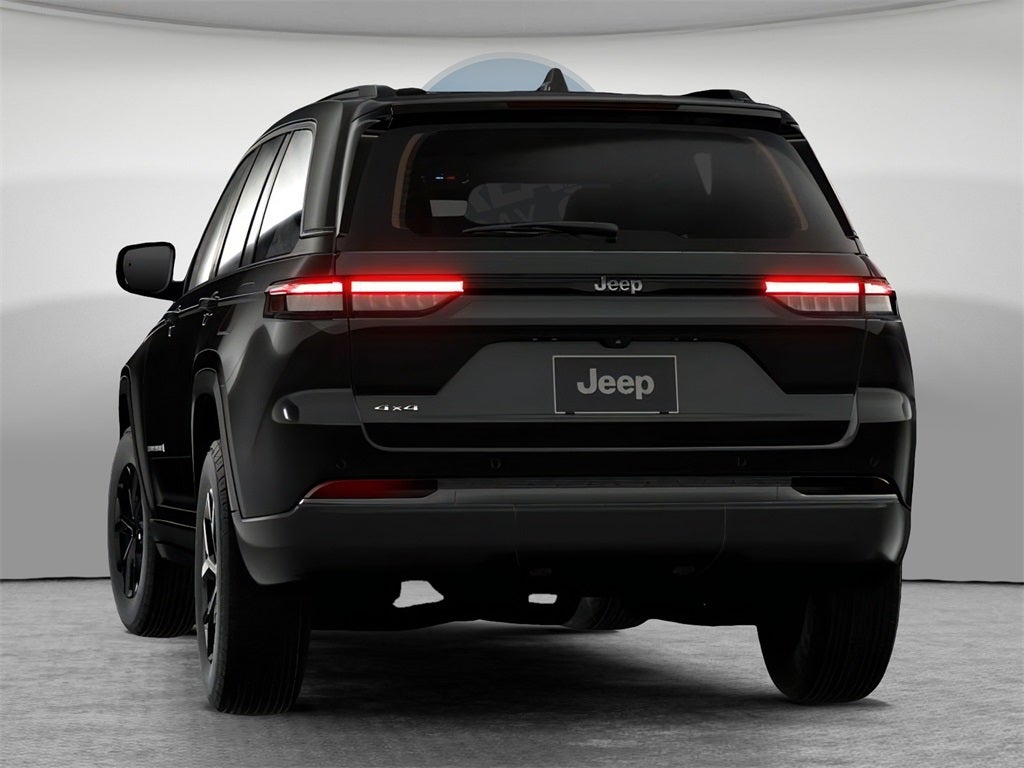 2026 Jeep Grand Cherokee Laredo
