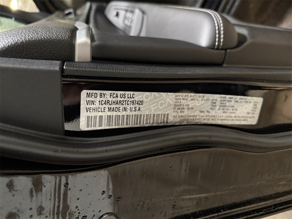 2026 Jeep Grand Cherokee Laredo