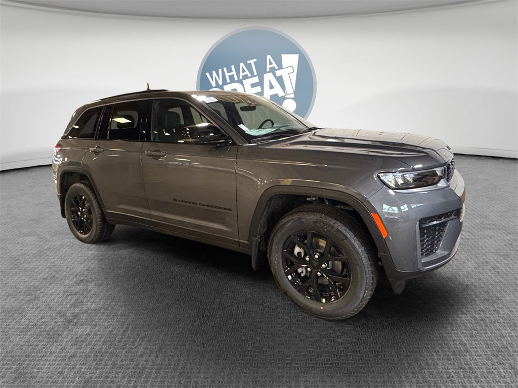 2026 Jeep Grand Cherokee Laredo