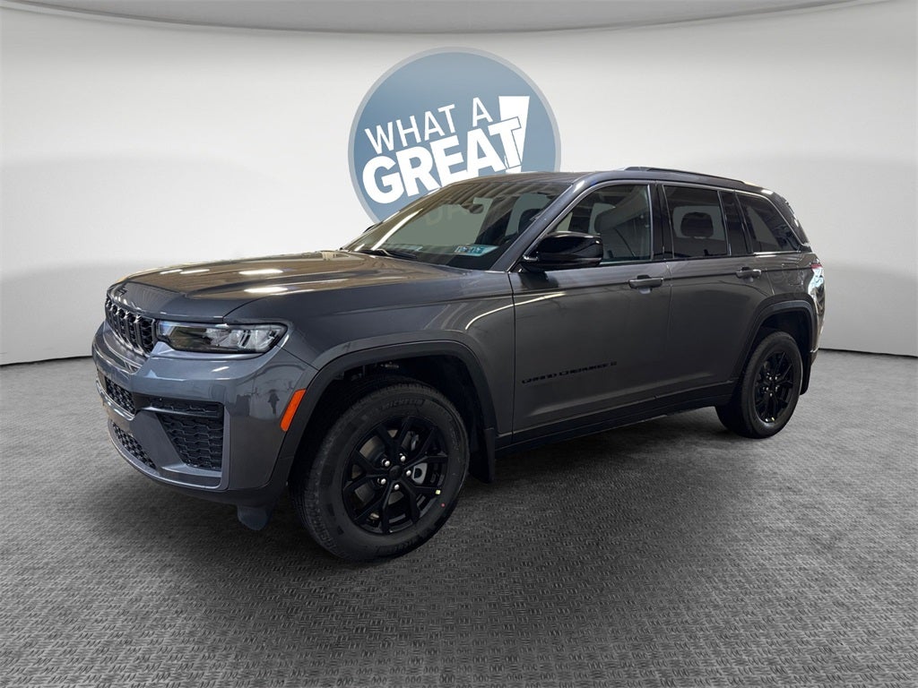 2026 Jeep Grand Cherokee Laredo