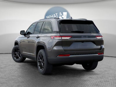 2026 Jeep Grand Cherokee Laredo