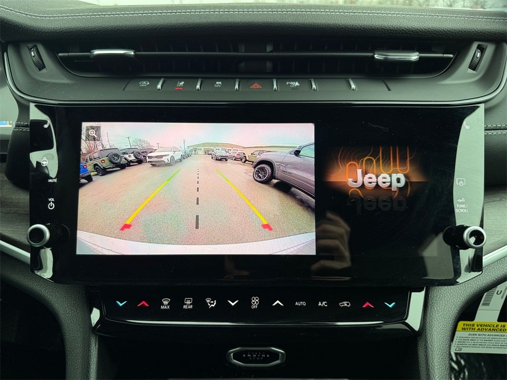 2026 Jeep Grand Cherokee Laredo