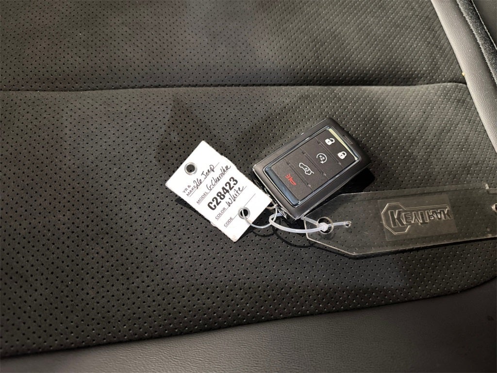 2026 Jeep Grand Cherokee Laredo