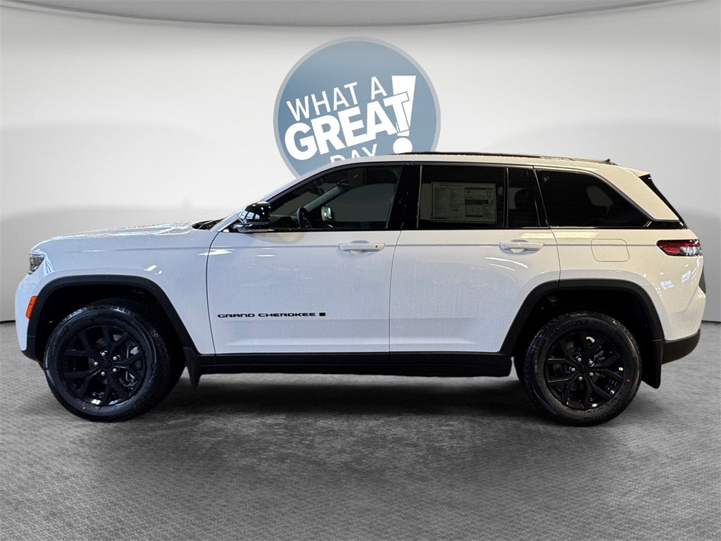 2026 Jeep Grand Cherokee Laredo