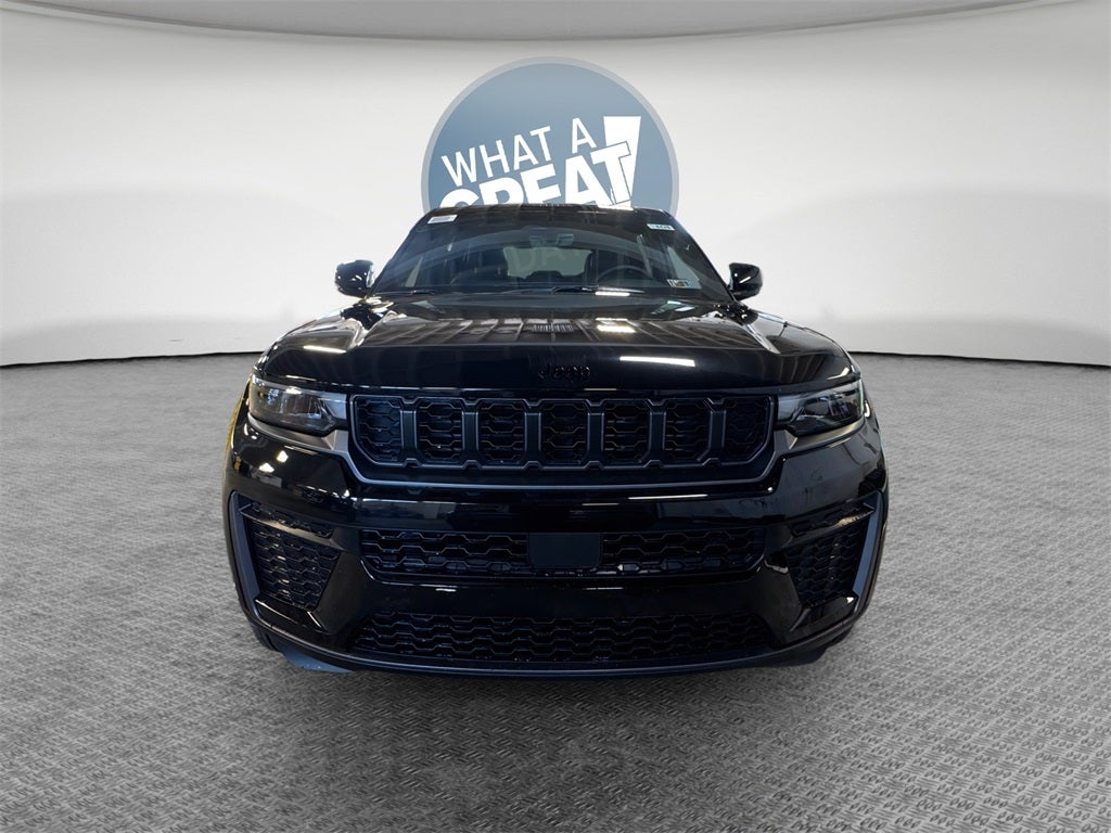 2026 Jeep Grand Cherokee Laredo