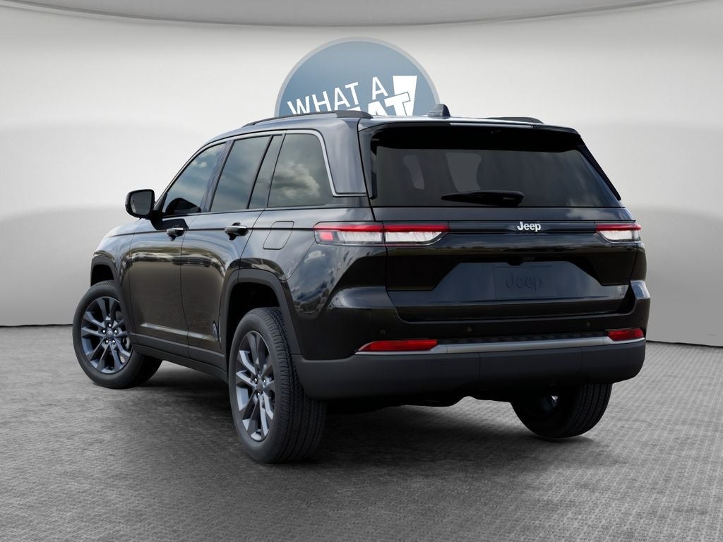 2026 Jeep Grand Cherokee Base