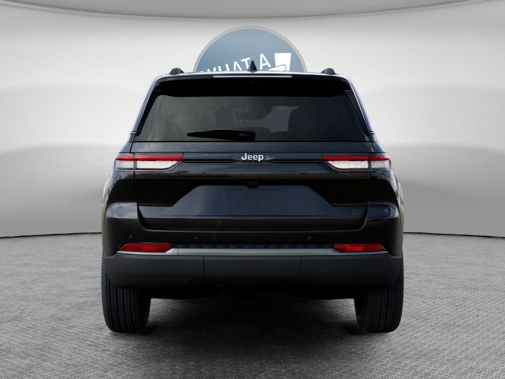 2026 Jeep Grand Cherokee Base