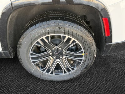 2026 Jeep Grand Wagoneer Base