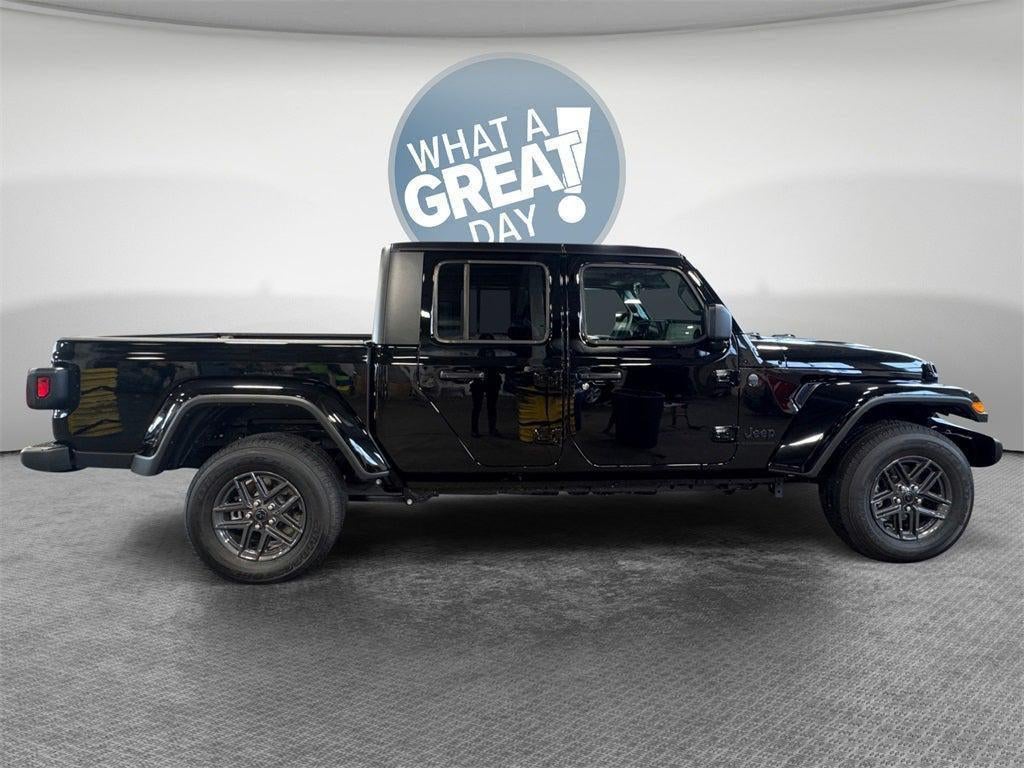2025 Jeep Gladiator Sport S