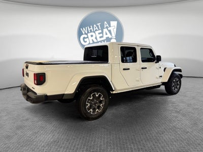 2026 Jeep Gladiator Sahara