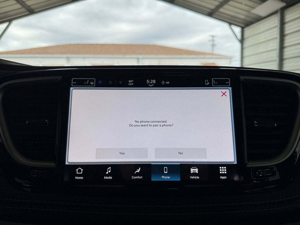 2026 Chrysler Pacifica Select