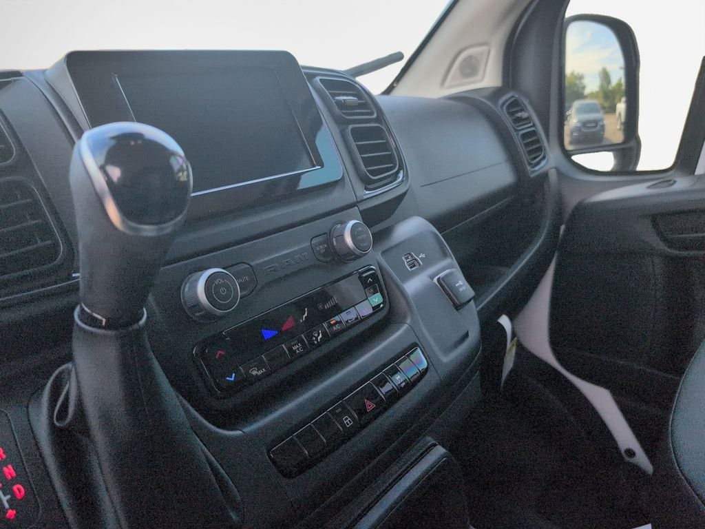2025 RAM Promaster Low Roof / 136" WB