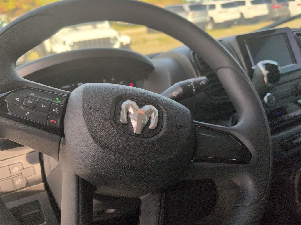2025 RAM Promaster Low Roof / 136" WB