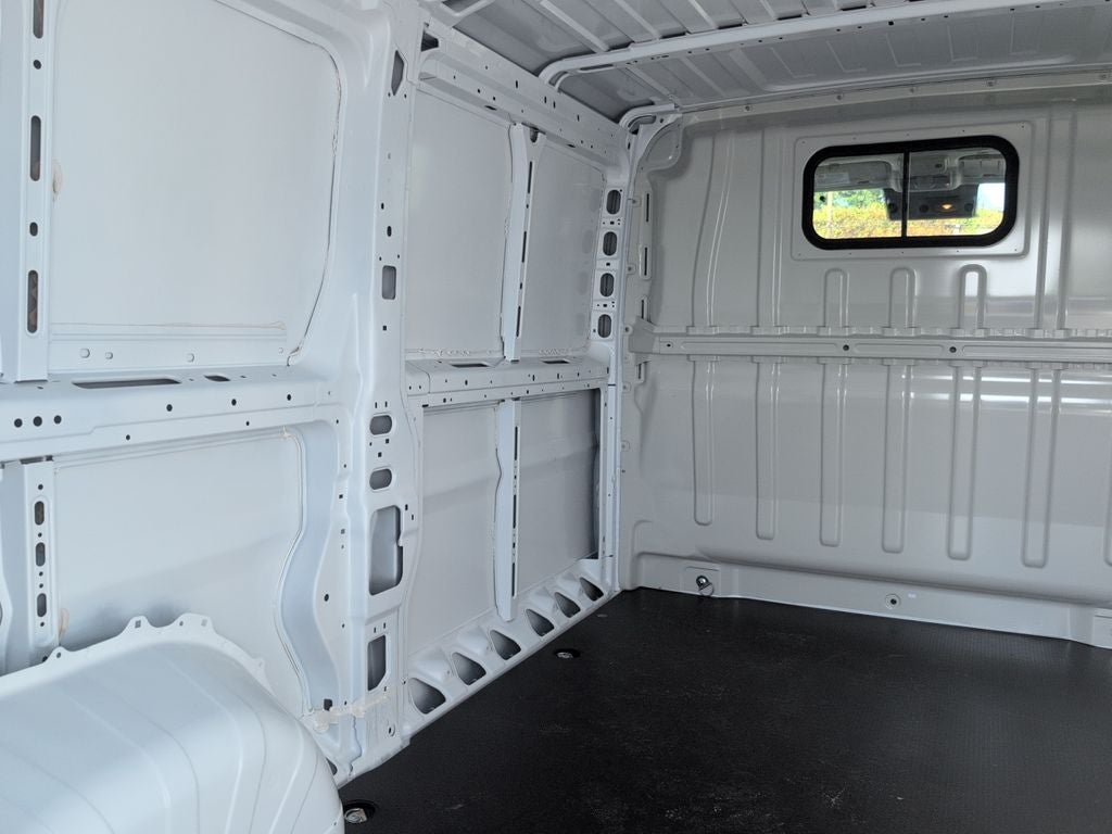 2025 RAM Promaster Low Roof / 136" WB
