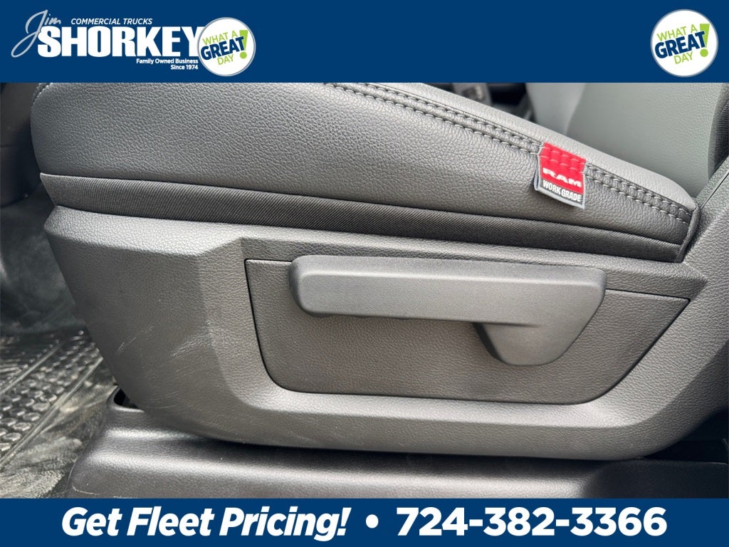 2026 RAM 2500 Tradesman 4x4 / 6.4L Hemi / 8' Bed