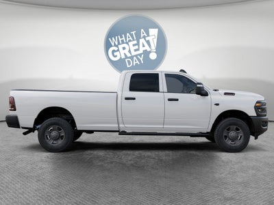 2027 RAM 2500 Tradesman 4x4 / 6.4L V8 / 8' Bed