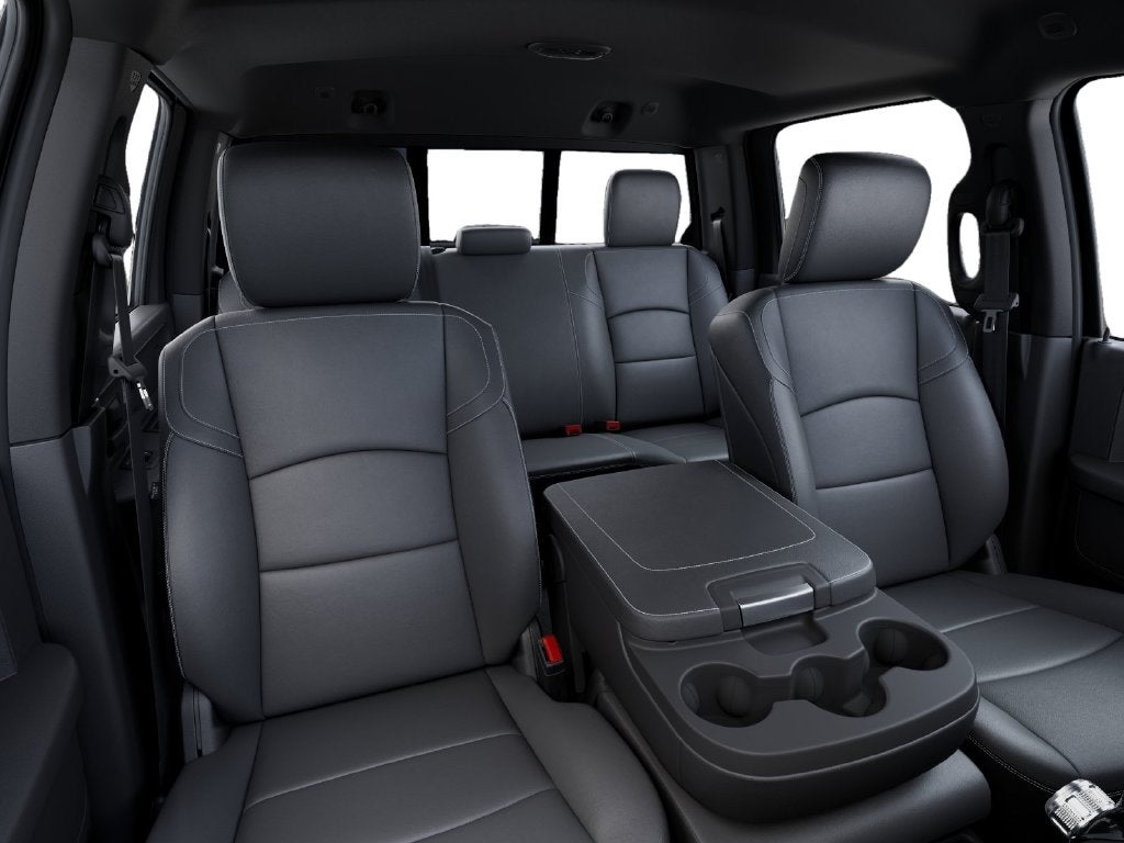 2027 RAM 2500 Tradesman 4x4 / 6.4L V8 / 8' Bed