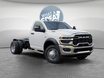 2027 RAM 5500 Tradesman DRW 4x4 / 6.7L Diesel / 60" CA Chassis