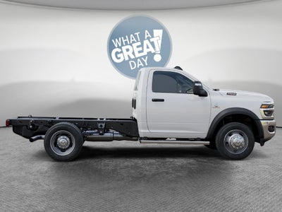 2027 RAM 5500 Tradesman DRW 4x4 / 6.7L Diesel / 60" CA Chassis