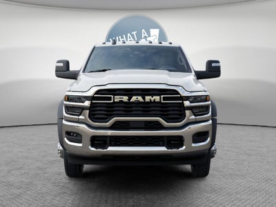 2027 RAM 5500 Tradesman DRW 4x4 / 6.7L Diesel / 60" CA Chassis