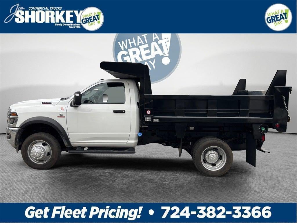 2026 RAM 5500 Tradesman DRW 4x4 / 6.7L Diesel / 9'6" Steel Dump