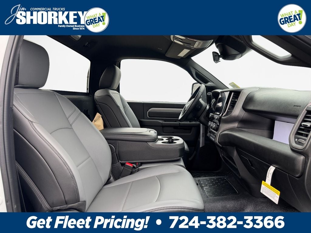 2026 RAM 5500 Tradesman DRW 4x4 / 6.7L Diesel / 84" CA Chassis