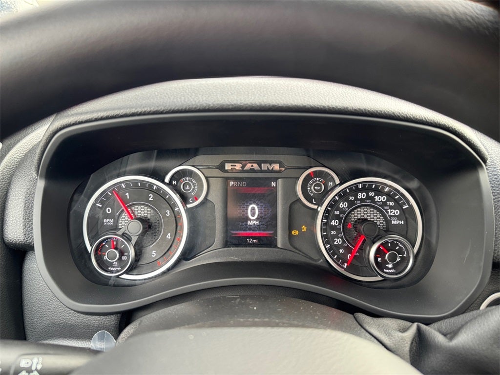 2026 RAM 5500 Tradesman DRW 4x4 / 6.7L Diesel / 84" CA Chassis