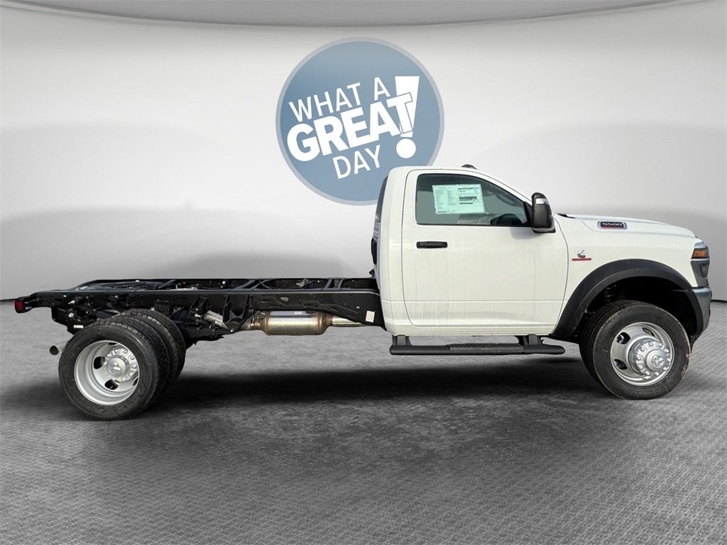 2026 RAM 5500 Tradesman DRW 4x4 / 6.7L Diesel / 84" CA Chassis