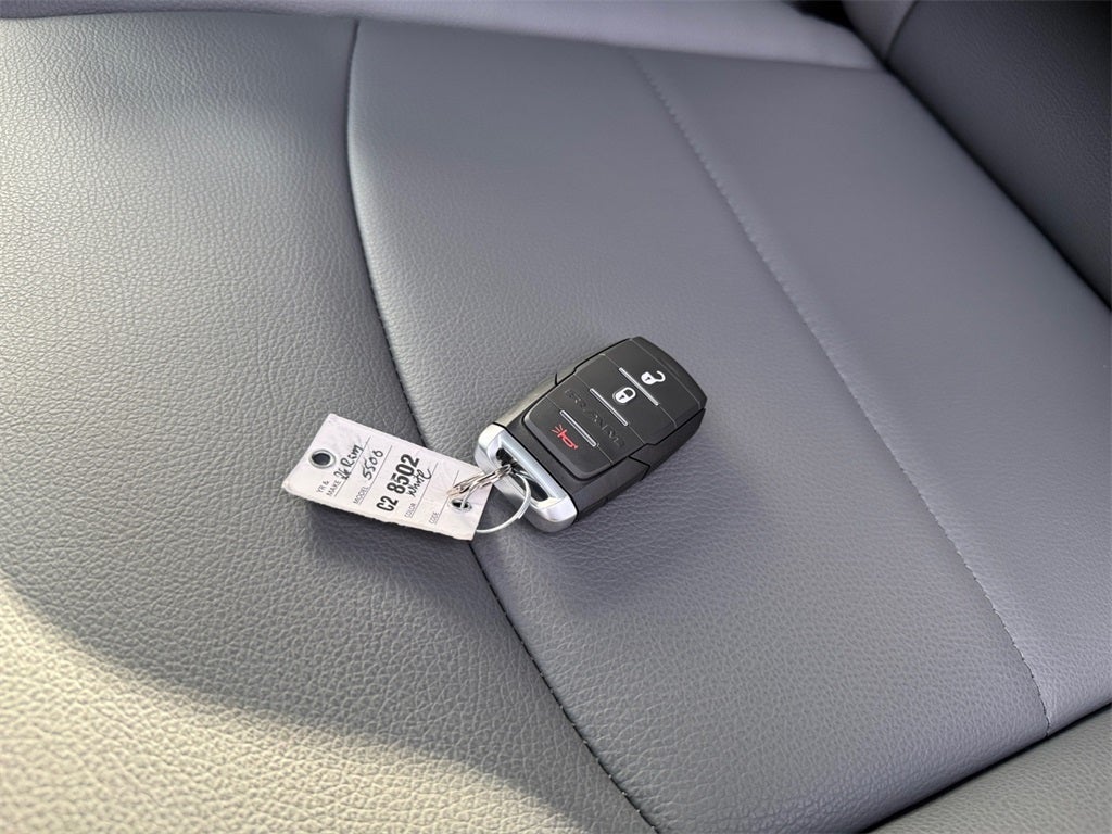 2026 RAM 5500 Tradesman DRW 4x4 / 6.7L Diesel / 84" CA Chassis