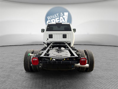 2026 RAM 5500 Tradesman DRW 4x4 / 6.7L Diesel / 84" CA Chassis