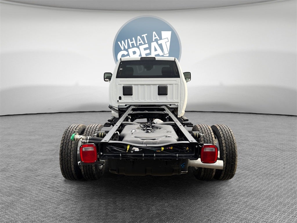 2026 RAM 5500 Tradesman DRW 4x4 / 6.7L Diesel / 84" CA Chassis