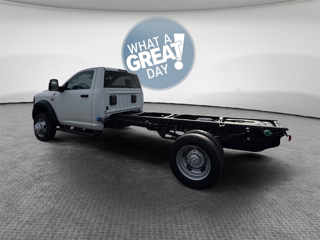2026 RAM 5500 Tradesman DRW 4x4 / 6.7L Diesel / 84" CA Chassis