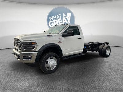 2026 RAM 5500 Tradesman DRW 4x4 / 6.7L Diesel / 84" CA Chassis