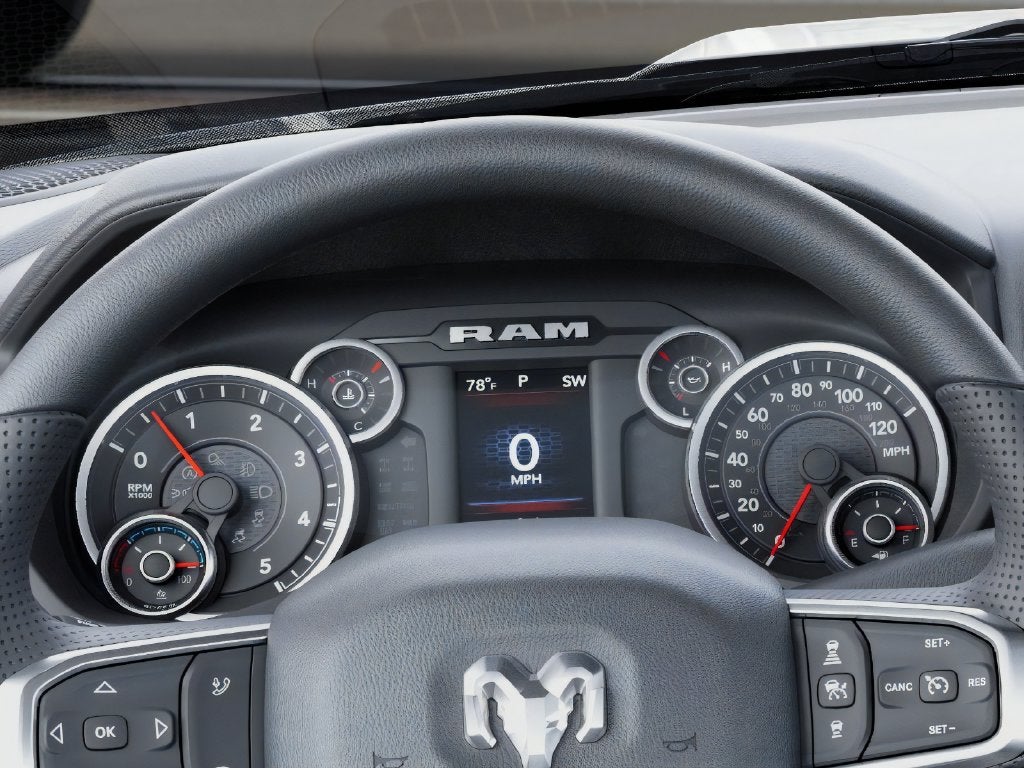 2027 RAM 5500 Tradesman DRW 4x4 / 6.7L Diesel / 84" CA Chassis
