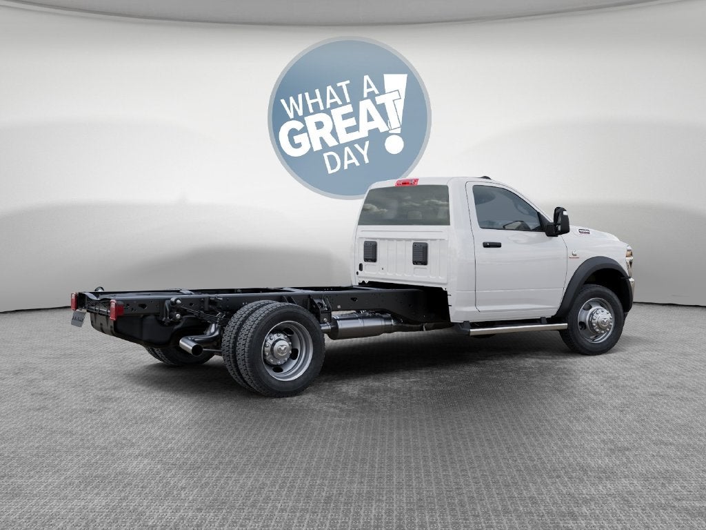 2027 RAM 5500 Tradesman DRW 4x4 / 6.7L Diesel / 84" CA Chassis