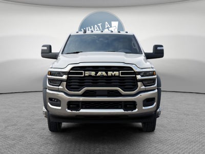 2027 RAM 5500 Tradesman DRW 4x4 / 6.7L Diesel / 84" CA Chassis